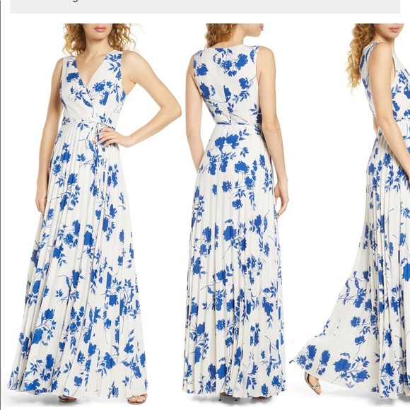 Lulu’s Formal Maxi Dress - Picture 2 of 9